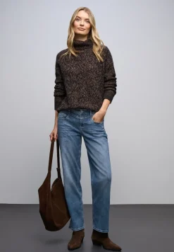 Straight Legs jeans