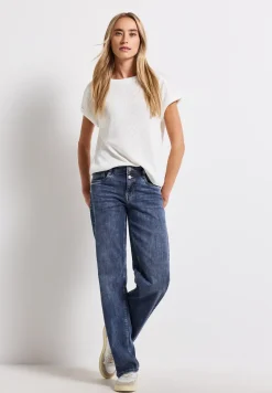 Straight Legs jeans