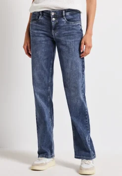 Straight Legs jeans