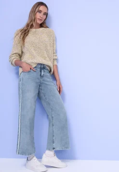 Straight Legs jeans