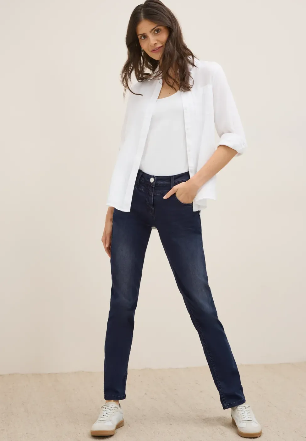 Straight Legs jeans