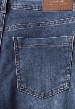 Straight Legs jeans