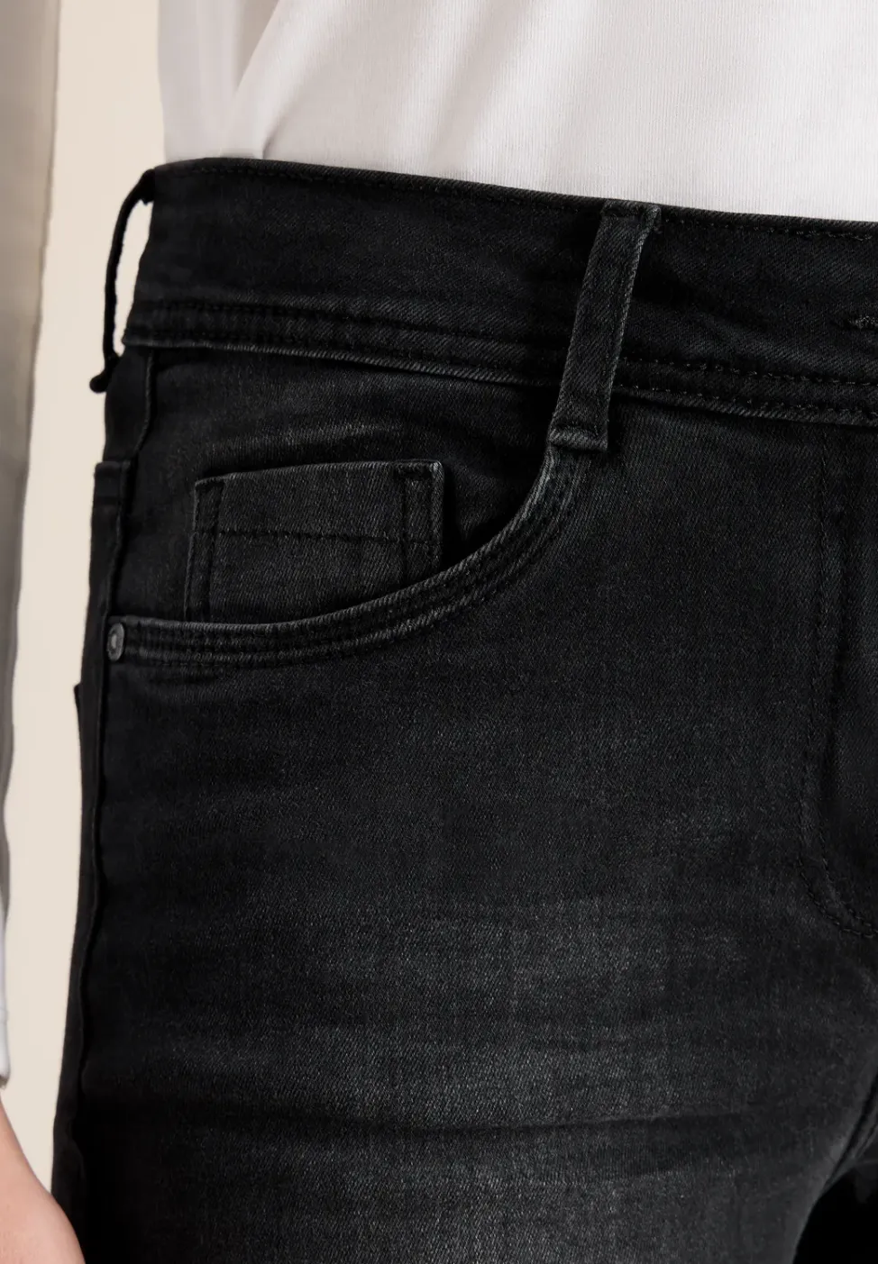 Straight Legs jeans
