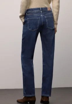 Straight Legs jeans