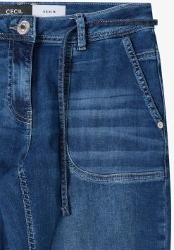 Straight Legs jeans