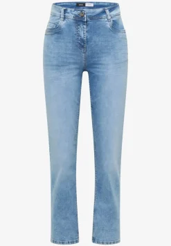 Straight Legs jeans