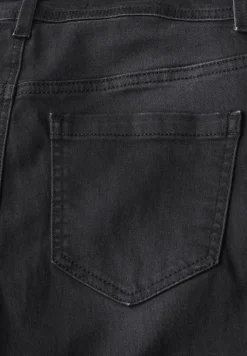 Straight Legs jeans