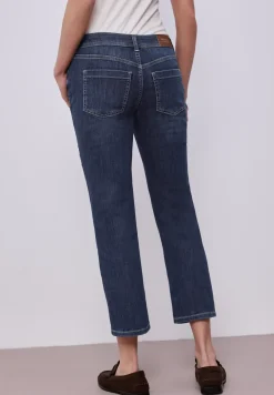Straight Legs jeans