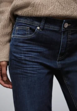 Straight Legs jeans