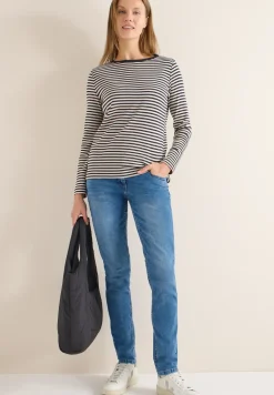 Straight Legs jeans