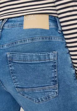 Straight Legs jeans