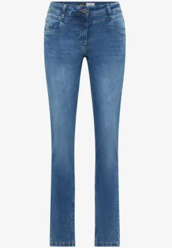Straight Legs jeans