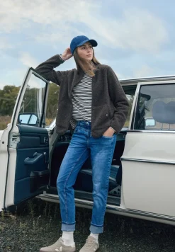 Straight Legs jeans