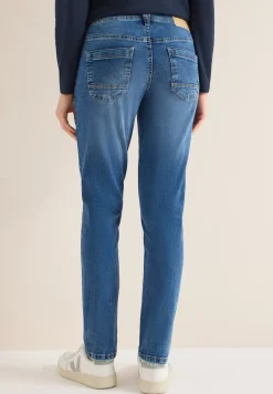 Straight Legs jeans