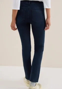 Straight Legs jeans