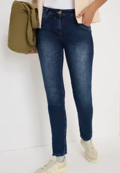 Straight Legs jeans