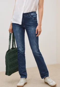 Straight Legs jeans