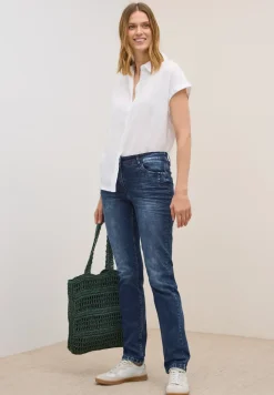 Straight Legs jeans