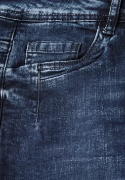 Straight Legs jeans