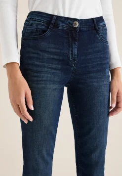 Straight Legs jeans