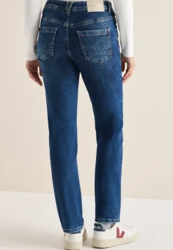 Straight Legs jeans