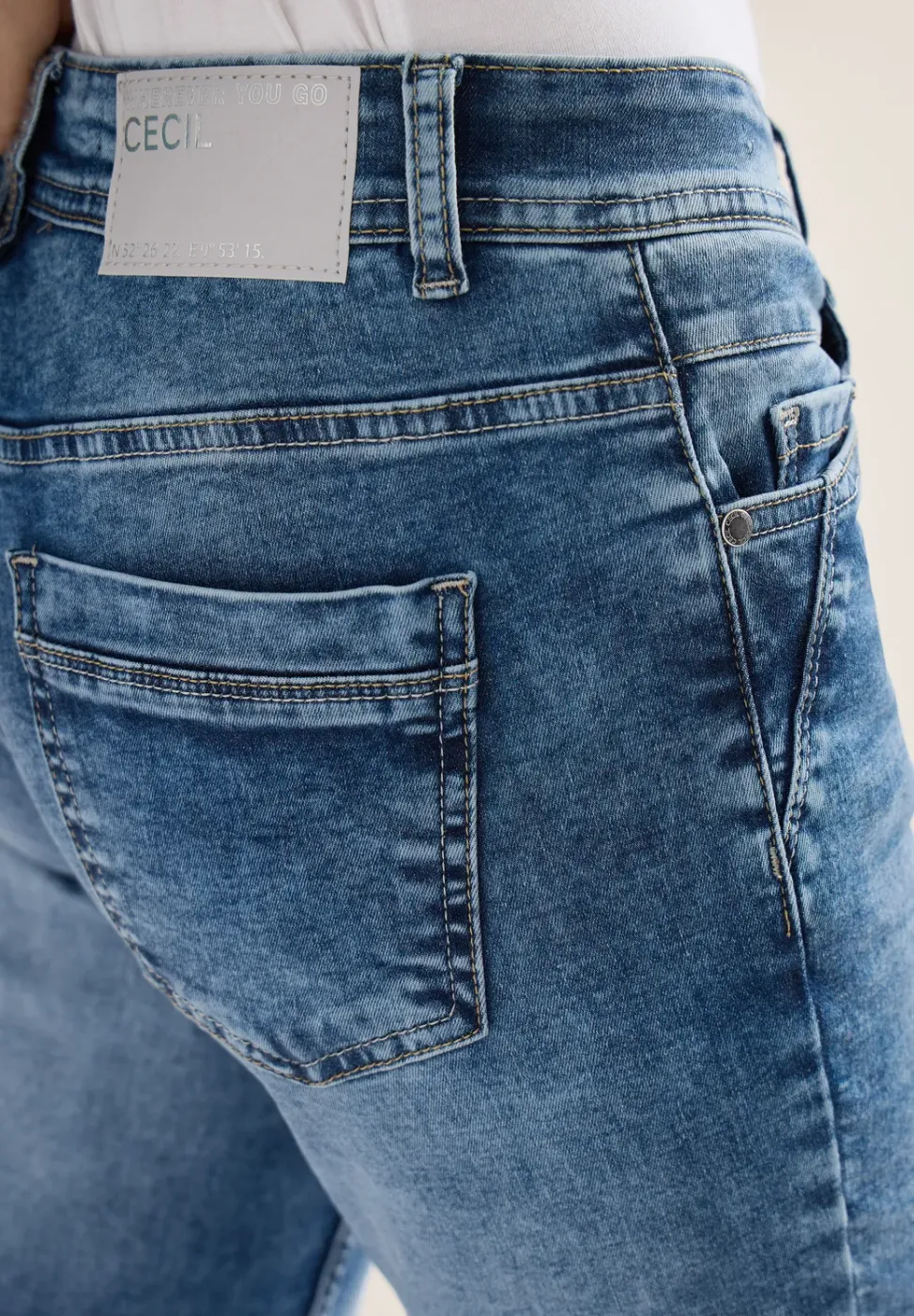 Straight Legs jeans