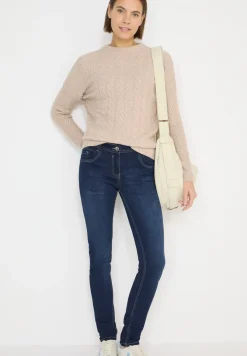 Straight Legs jeans
