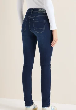 Straight Legs jeans