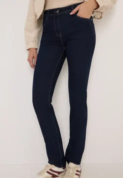 Straight Legs jeans