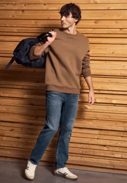 Straight Legs jeans