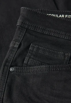 Straight Legs jeans