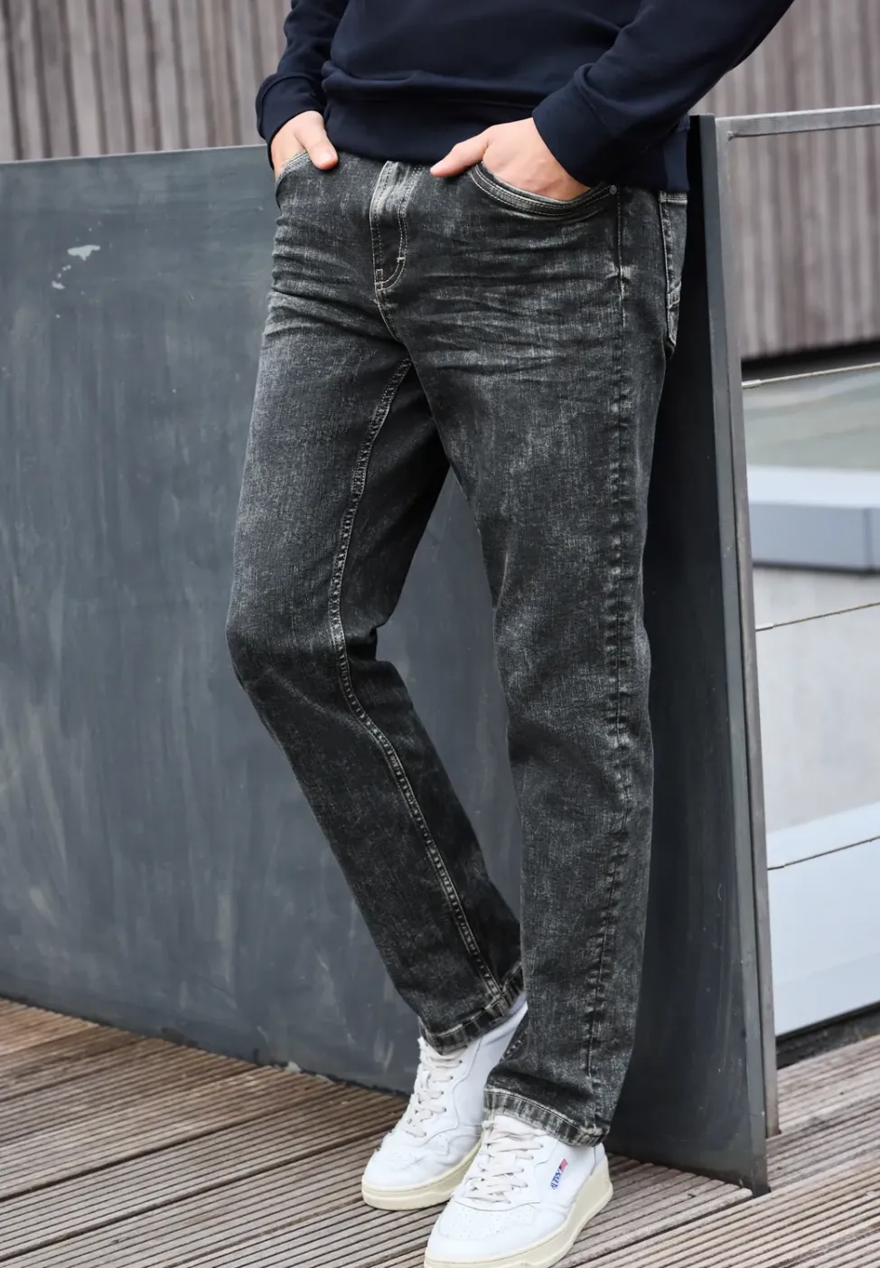 Straight Legs jeans