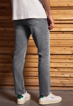 Straight Legs jeans
