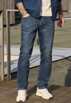 Straight Legs jeans in regular fit
