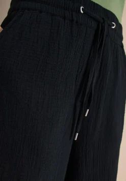 Straight Legs shorts van mousseline