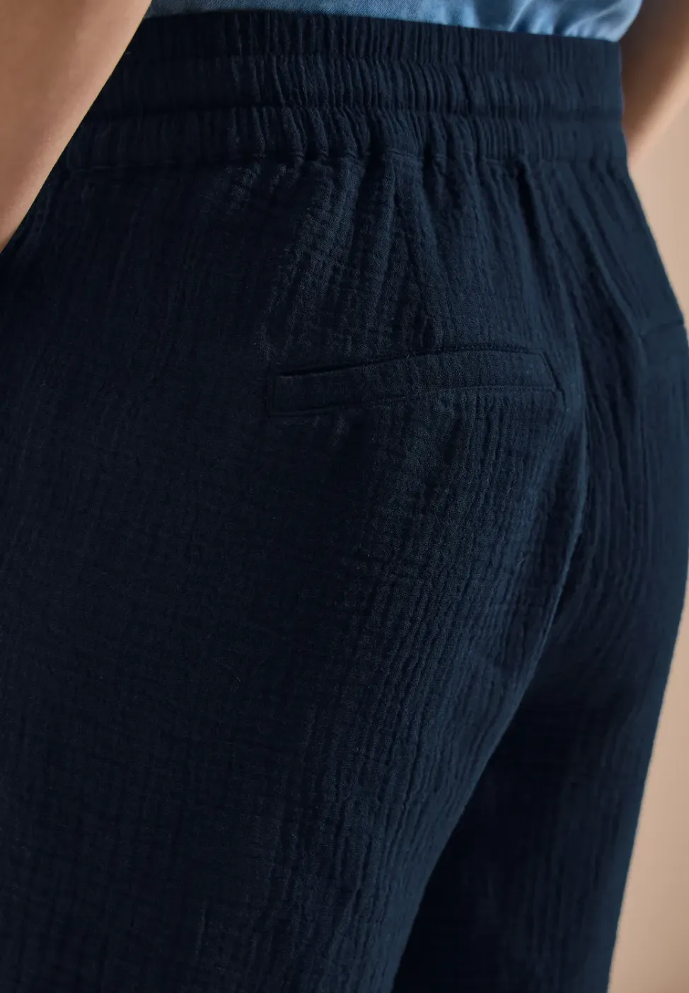 Straight Legs shorts van mousseline