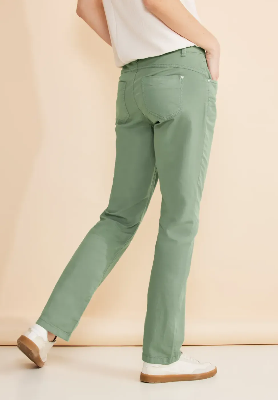 Style Yulius Straight Twill