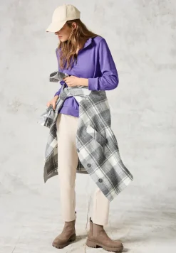 Sweater met borduursel