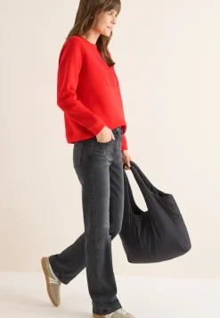 Sweater met borduursel