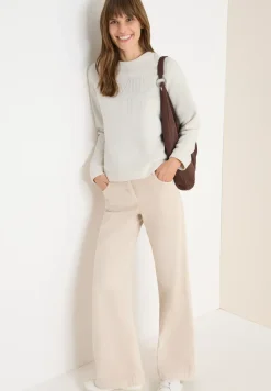 Sweater met borduursel