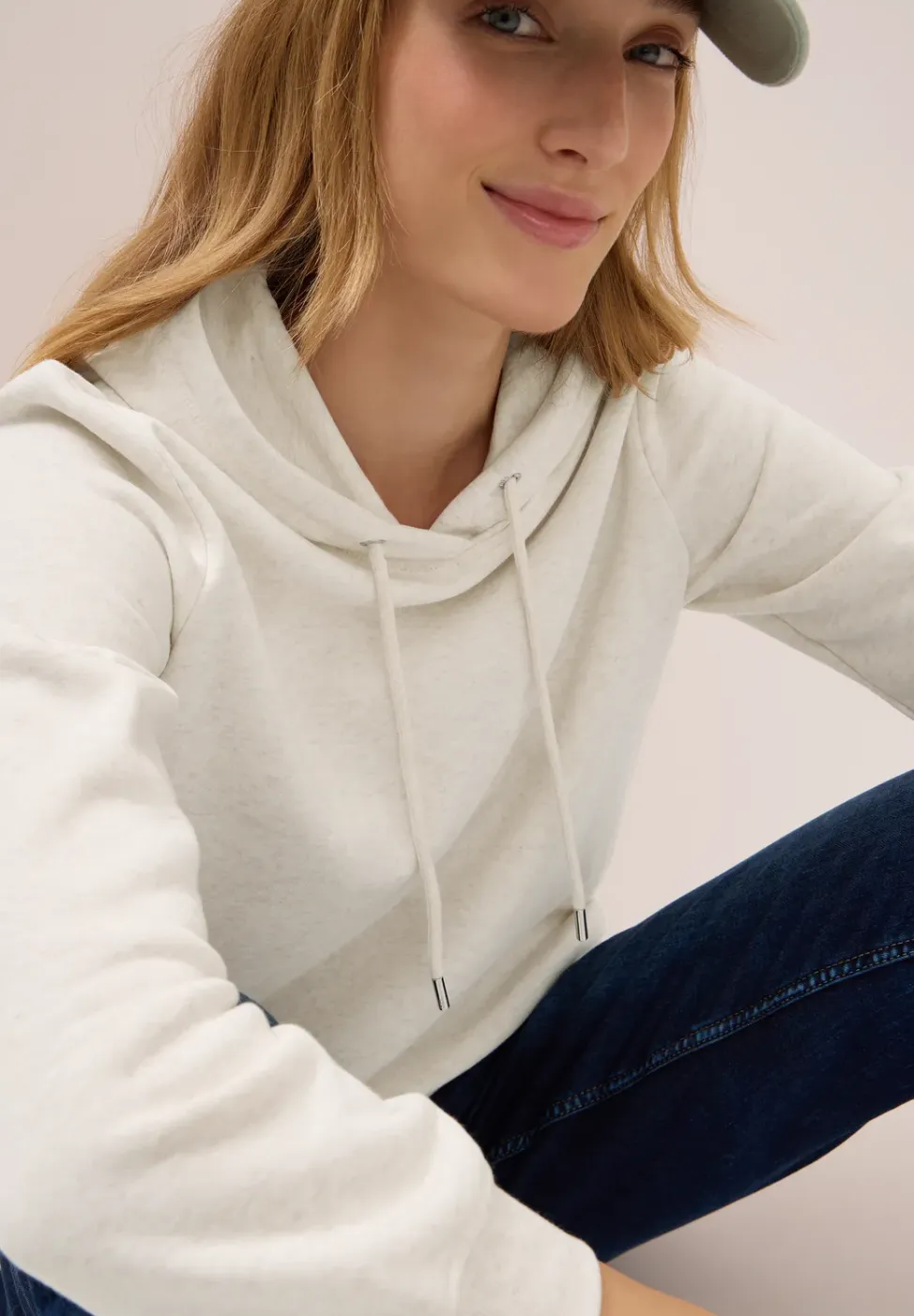 Sweater met capuchon