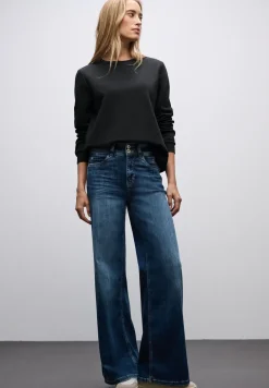Sweater met geribd detail