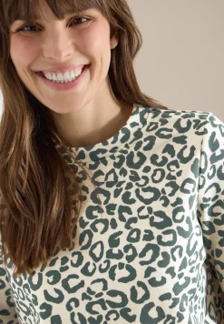Sweater met korte mouwen en leoprint