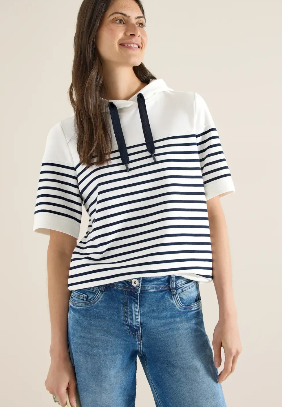 Sweater met korte mouwen, capuchon en strepen