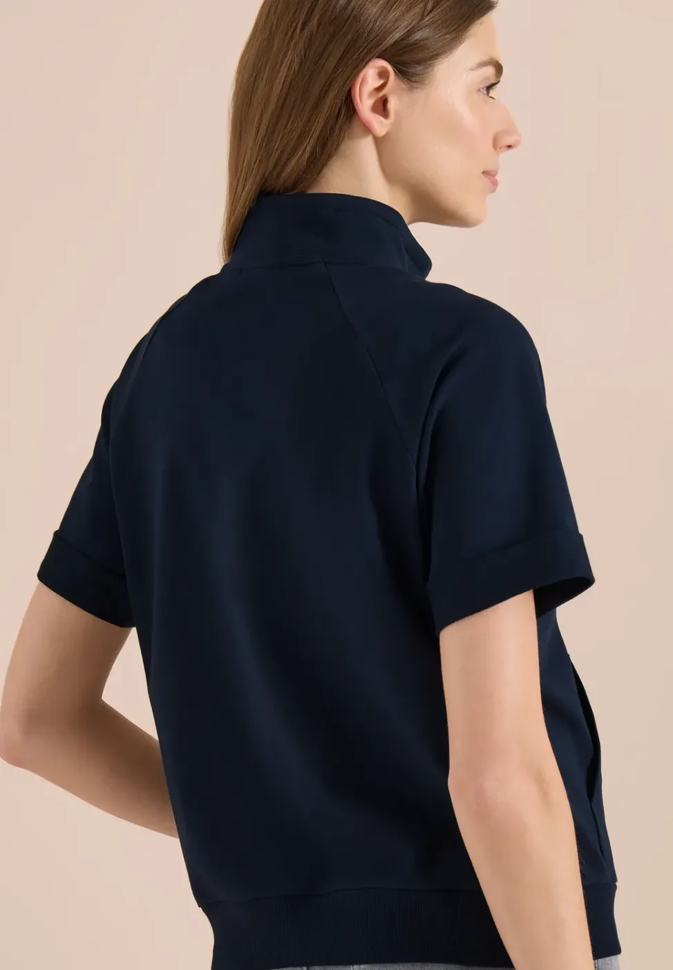 Sweaterjack met korte mouwen en ritssluiting