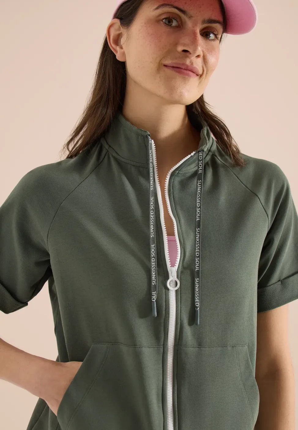 Sweaterjack met korte mouwen en ritssluiting