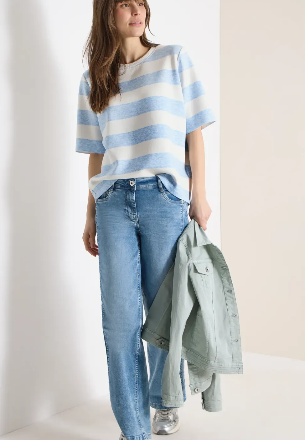 Sweater met korte mouwen en strepen