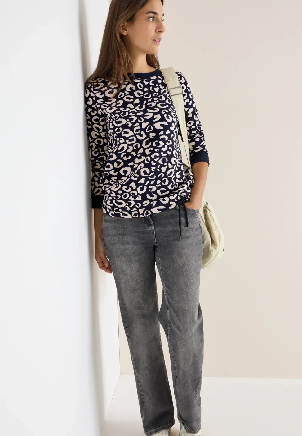Sweatshirt met leopatroon