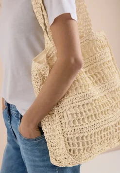 Tas met gehaakte look