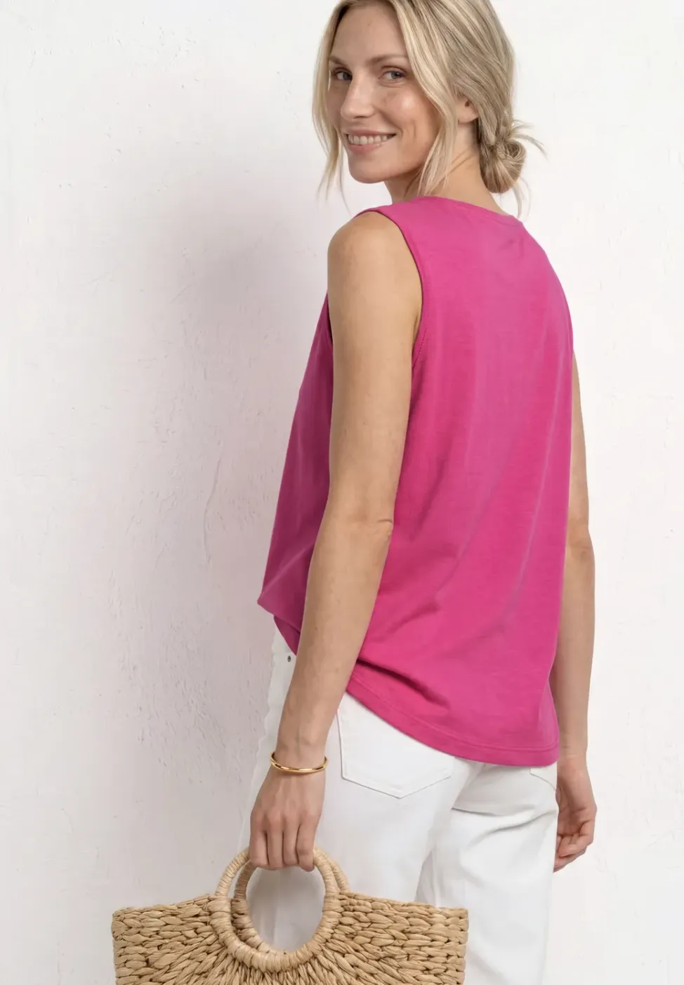Top met ronde hals en uitgesneden detail